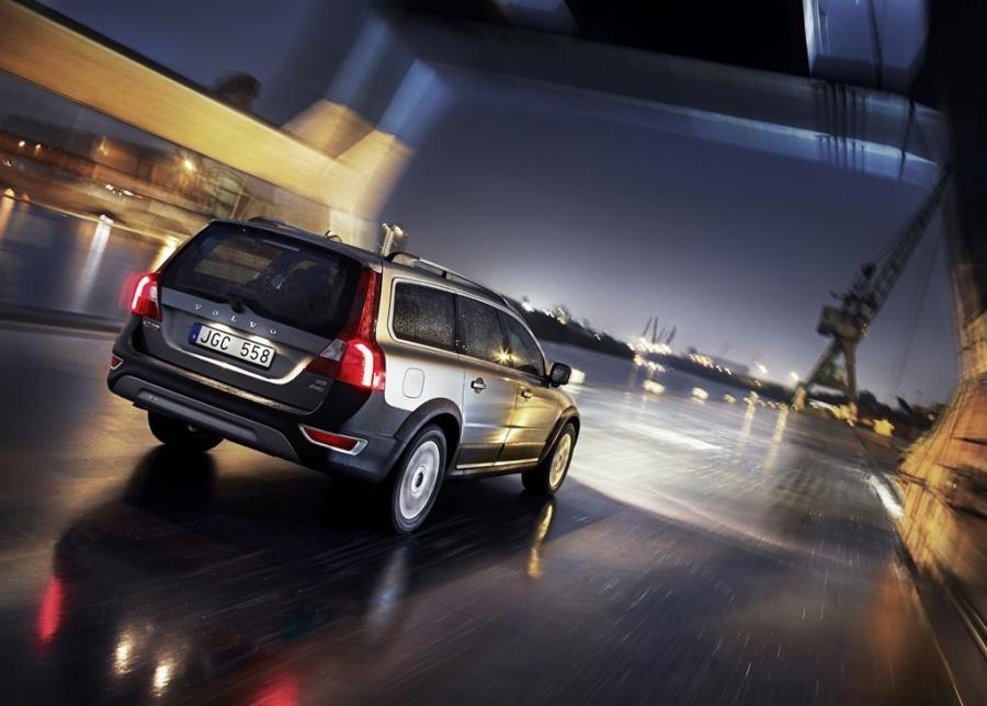  Volvo XC70 Ocean Race 2008 года  (фото 2 из 6)